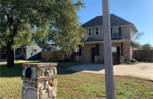 1012 Milner Drive Gallery 2