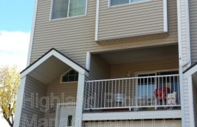 324 NE Whitman St photos photos