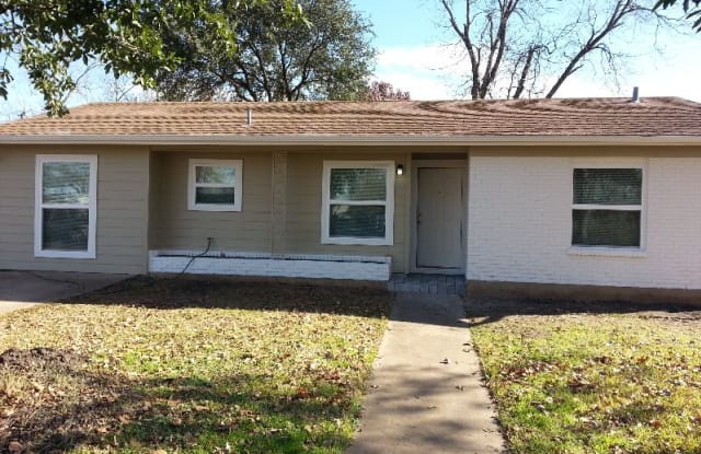 1608 Forest Hill Dr - 1608 Forest Hill Drive, Austin, TX 78745