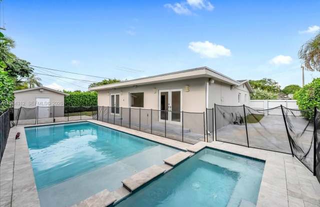 10330 SW 51st Street, Miami, FL 33165 Gallery 3