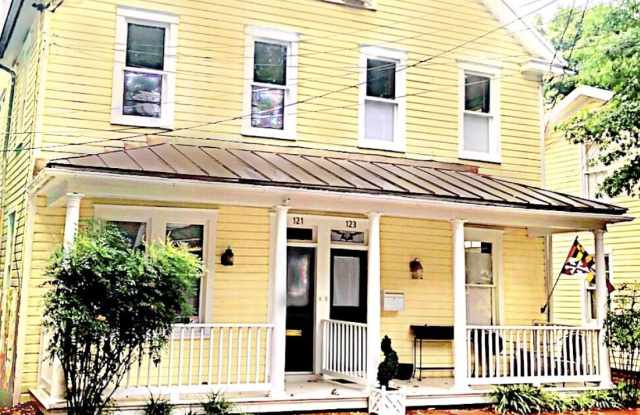 Charming Home in Historic Annapolis - 121 Market Street, Annapolis, MD 21401