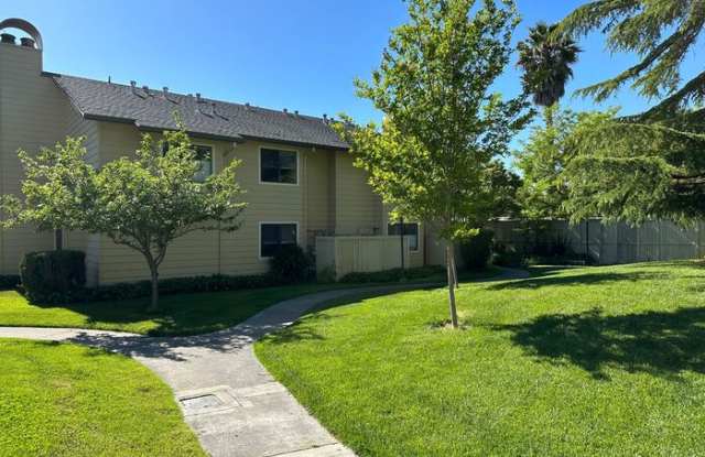 2706 Woodlake Drive photos photos