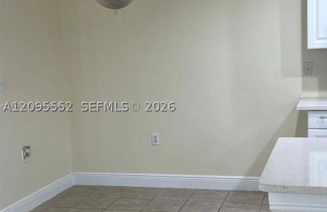 1315 REFLECTIONS WAY Gallery 4