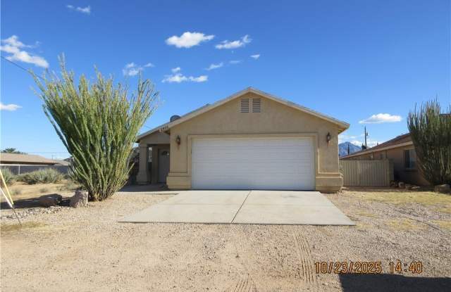 2406 Crozier Avenue - 2406 Crozier Avenue, Kingman, AZ 86401