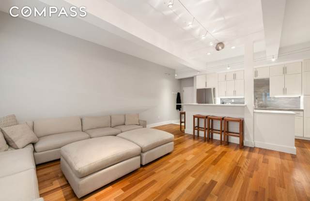 135 West 70th Street - 135 West 70th Street, New York City, NY 10023