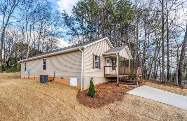 1620 Waring Road Gallery 3