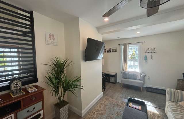 1 Simpson Avenue Gallery 3