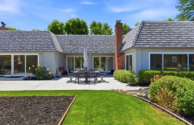 Charming One-Story Home for Rent in Hillsborough photos photos