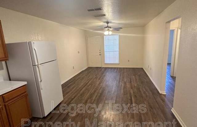 1110 Williams Ave Apt #A photos photos