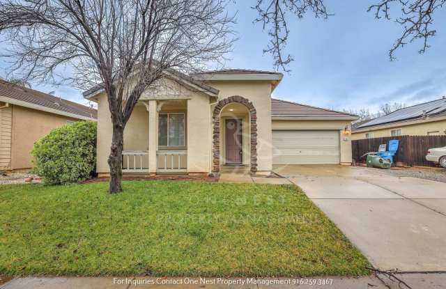 3 bdrm 2 bthm single level home in Edgewater community - 1791 River Run Drive, Linda, CA 95901