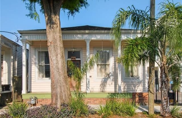916 JENA Street - 916 Jena Street, New Orleans, LA 70115