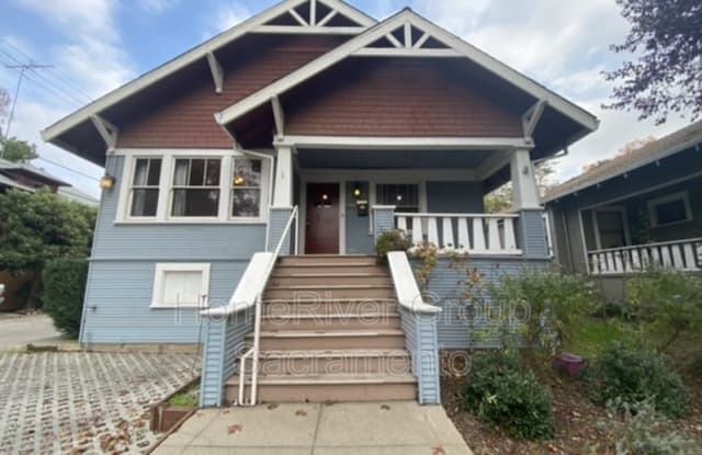 2017 15th St - 2017 15th Street, Sacramento, CA 95818