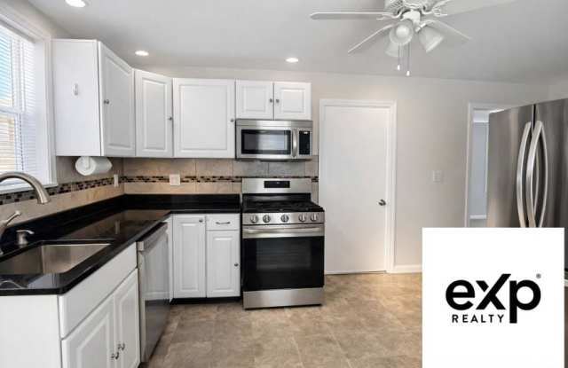 20 Hanson St. - 20 Hanson Street, Salem, MA 01970