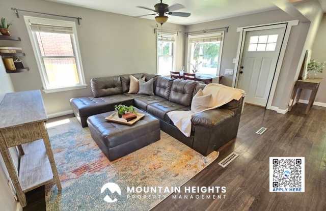 2911 S Hudson Circle photos photos