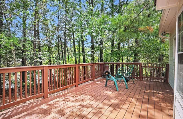 107 Bay Colony Court Gallery 1