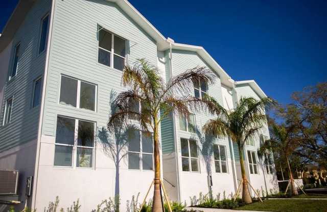 3826 POMPANO DRIVE SE photos photos