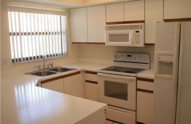 13717 Yarmouth Drive unit: B photos photos