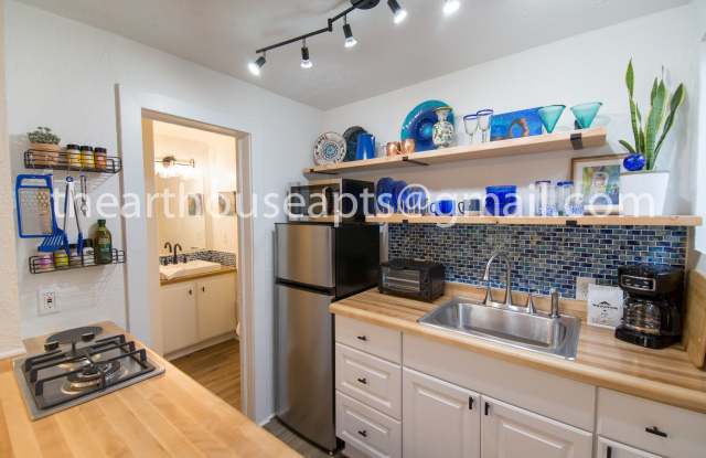 2535 Adams Avenue photos photos
