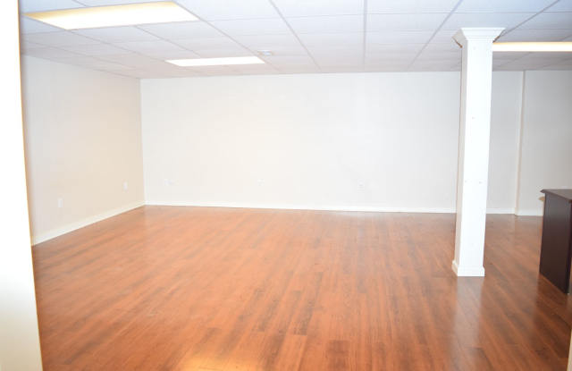 Spacious 3-Bedroom, 3-Bath Home with Bonus Room in a Quiet Neighborhood! photos photos