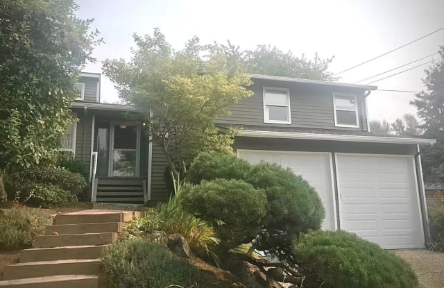 2360 138th Ave SE - 2360 138th Avenue Southeast, Bellevue, WA 98005