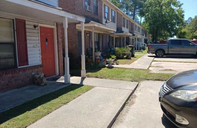 Huge 3 bed unit in North Charleston! photos photos