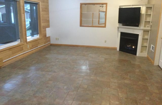 95 HICKS DRIVE - 95 Hicks Dr, Grant County, WV 26847