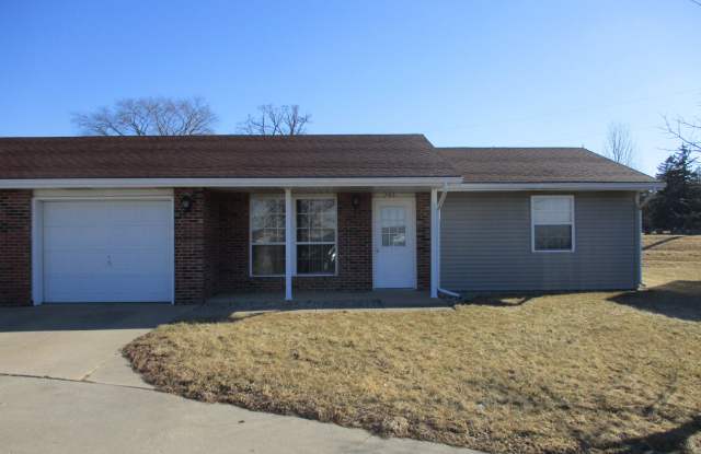 New Listing in Albion!!! photos photos