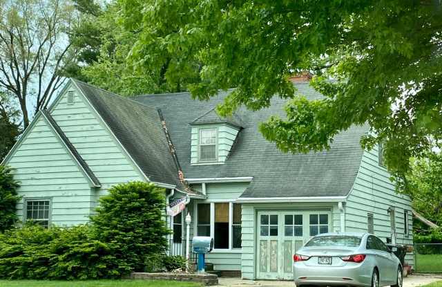 1320 Hackett St. photos photos