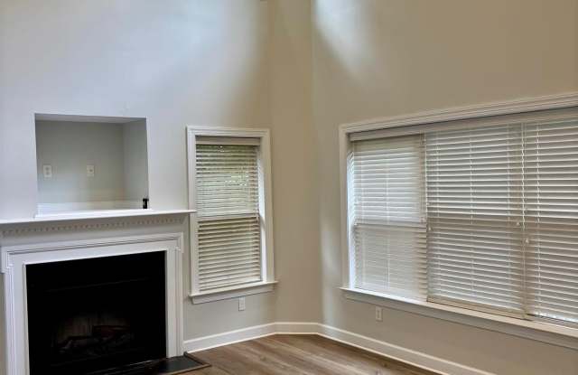 1270 CHATHAM RDG Gallery 3
