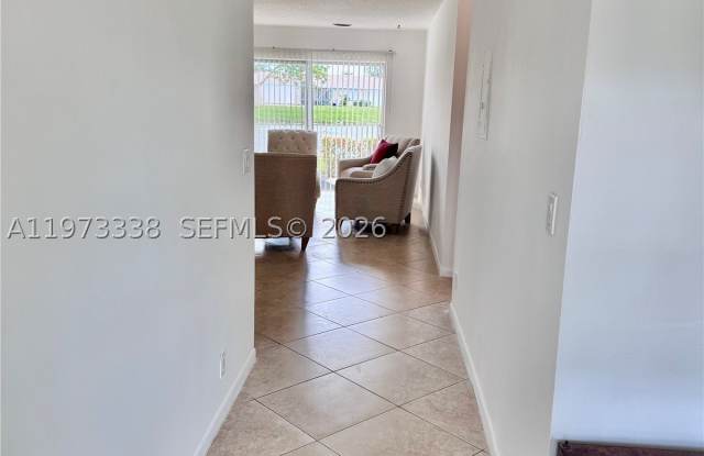 8838 Bella Vista Dr Gallery 2