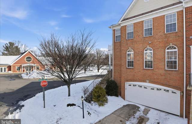 43793 STEINBECK Square photos photos