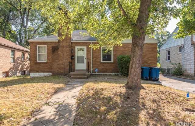 320 Henquin Drive - 320 Henquin Drive, Ferguson, MO 63135