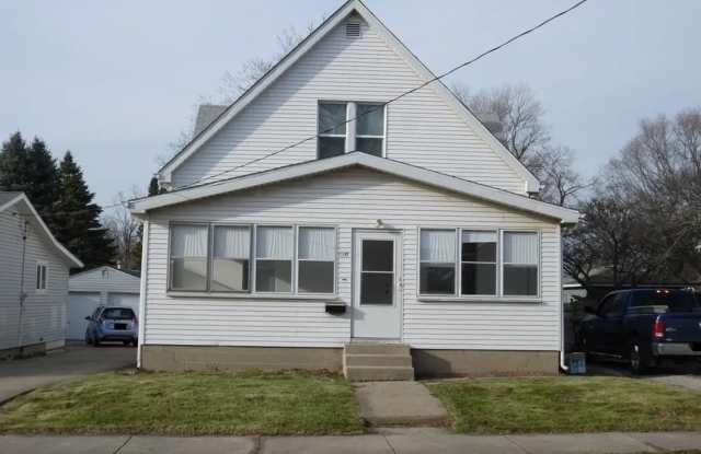 Spacious 4 Bedroom photos photos