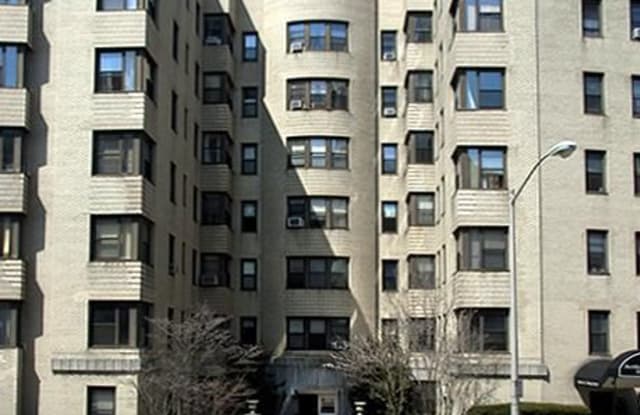 2 North Broadway 4B - 2 North Broadway, White Plains, NY 10603