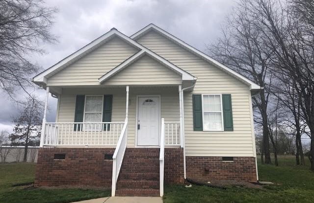 1645 Bernard Avenue - 1645 Bernard Avenue, Kannapolis, NC 28083