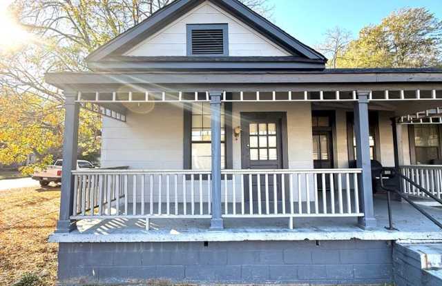 **1 Bed 1 Bath Duplex Rent Ready** Call our self-showing number to schedule a tour 334-366-9198 ($650 with 2-year lease) photos photos