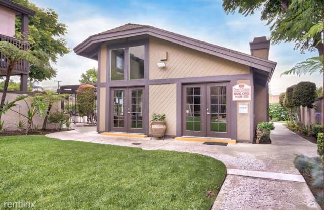 7886 Beachpoint Cir - 7886 Beachpoint Circle, Huntington Beach, CA 92648