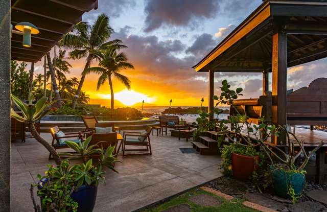 Samurai House: Oceanfront Estate w/ Infinity Pool, Theater & Stunning Views Gallery 3