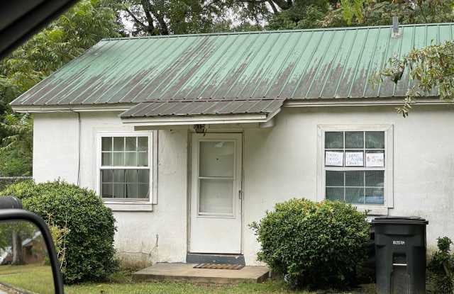Affordable Opelika Living Near Everything You Need — 615 Meadow Ave Gallery 1