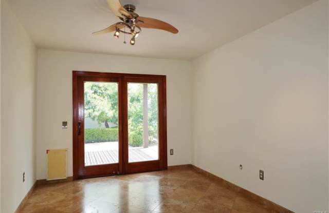 6232 Hesperia Avenue - 6232 Hesperia Avenue, Los Angeles, CA 91316