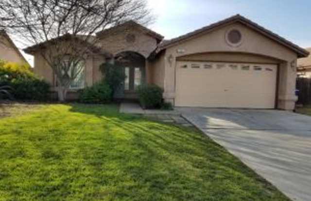Kingsburg For Rent photos photos
