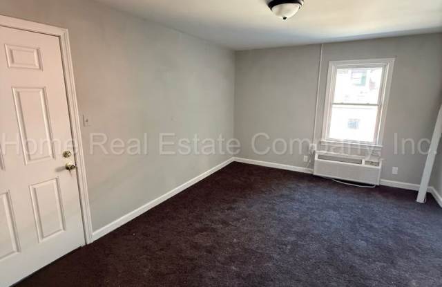 1435 Clark Avenue Apt C Gallery 2