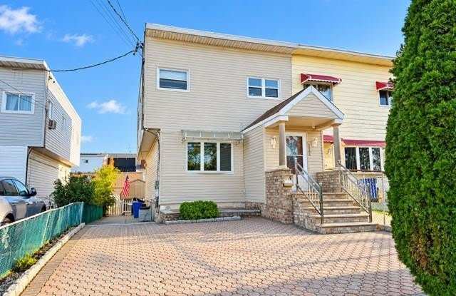 3084 Harding Avenue Gallery 1