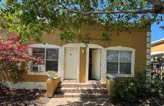 1715 Lincoln St - 1715 Lincoln Street, Hollywood, FL 33020