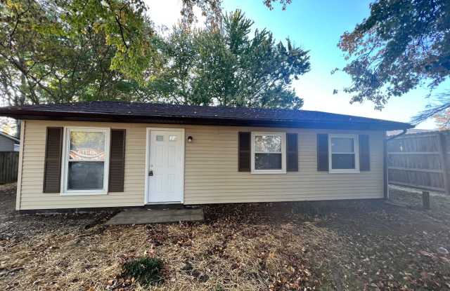 Home in Bullitt County - 253 Briarwood Lane, Hillview, KY 40229