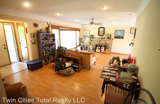 535 E Minnehaha Parkway Gallery 4