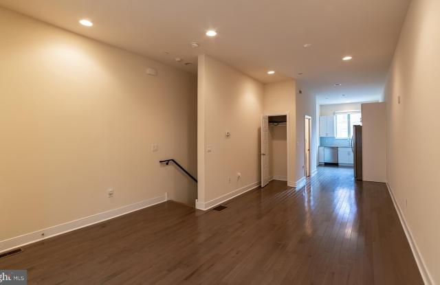 1775 FRANKFORD Avenue unit: 3 photos photos