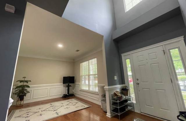 9709 Glenburn Lane Gallery 3