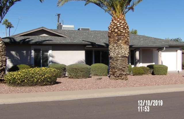 6838 E ALMERIA Road Gallery 2