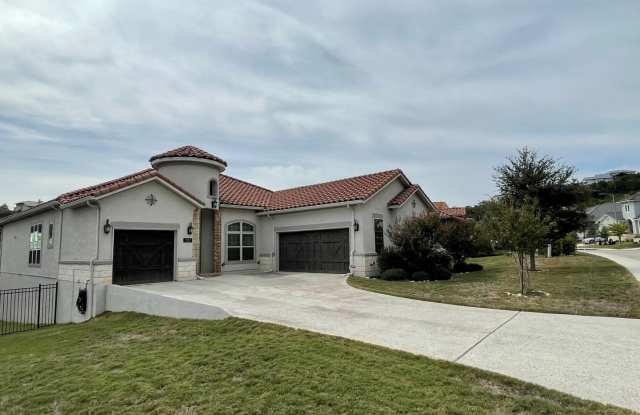 Elegant Cresta Bella home, high atop the Scenic Texas Hills of North San Antonio Gallery 3